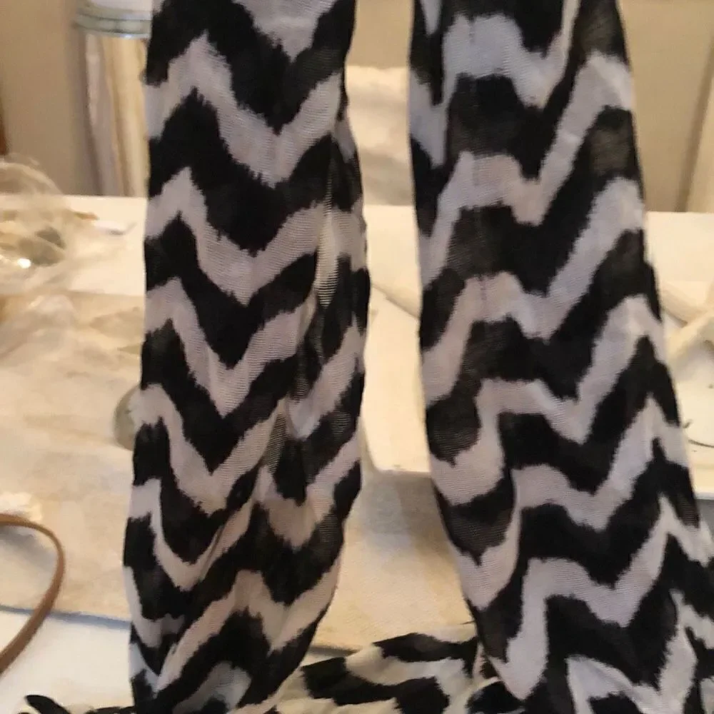 NWT Charming, Charlie, black and white infinity scarf as is ￼